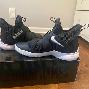 Lebron Soldier XII TB Promo